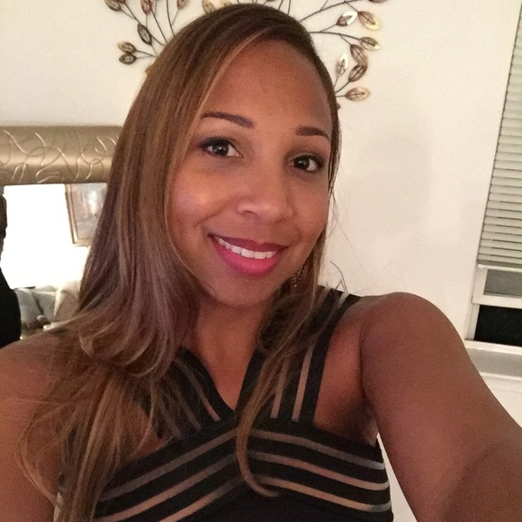 Meet your Posher, Kyra - Picture 2 of 6